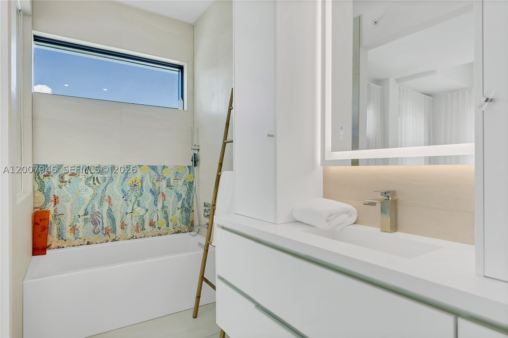 11 Century Ln, Miami Beach FL 33139