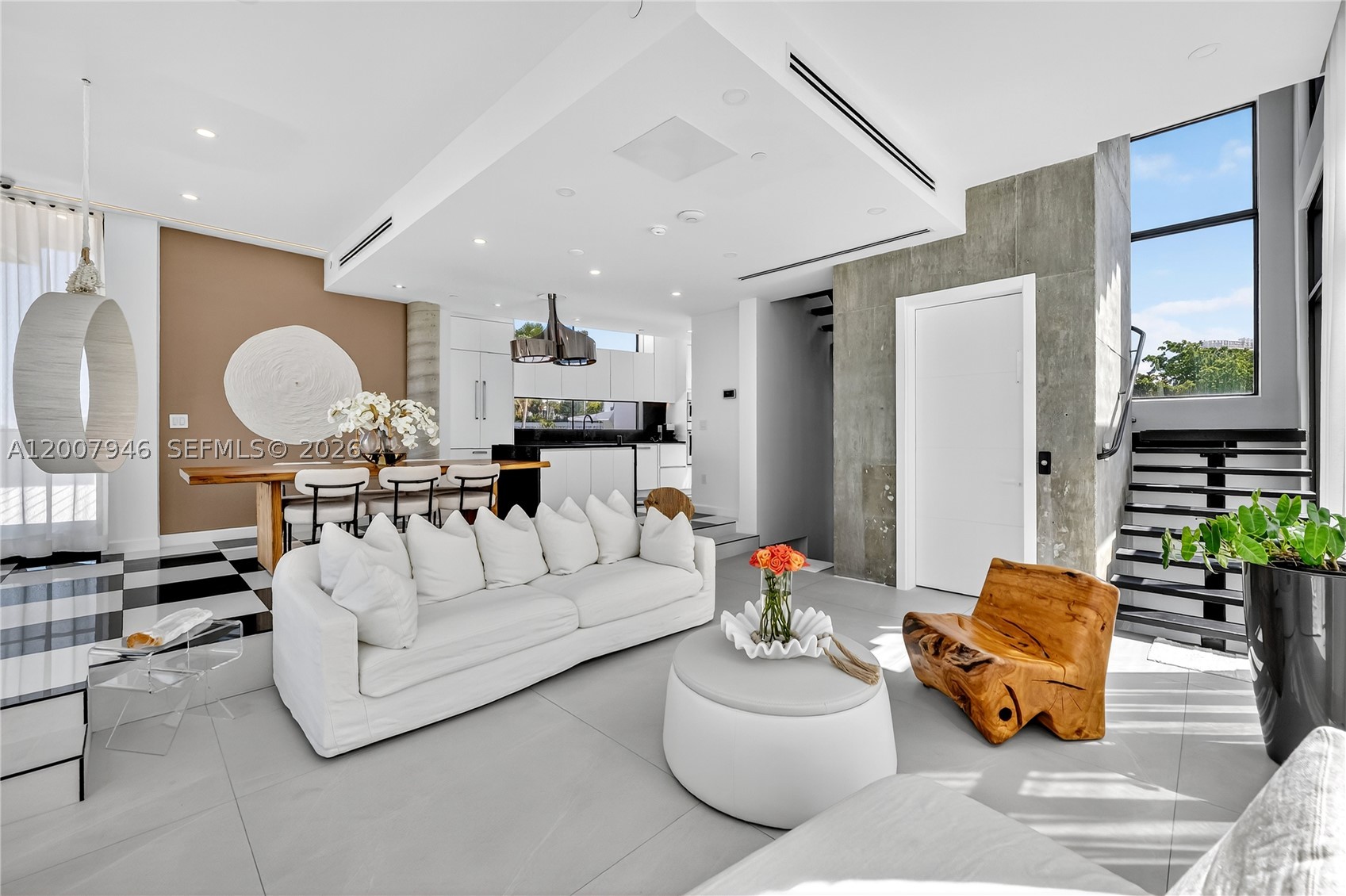 11 Century Ln, Miami Beach FL 33139