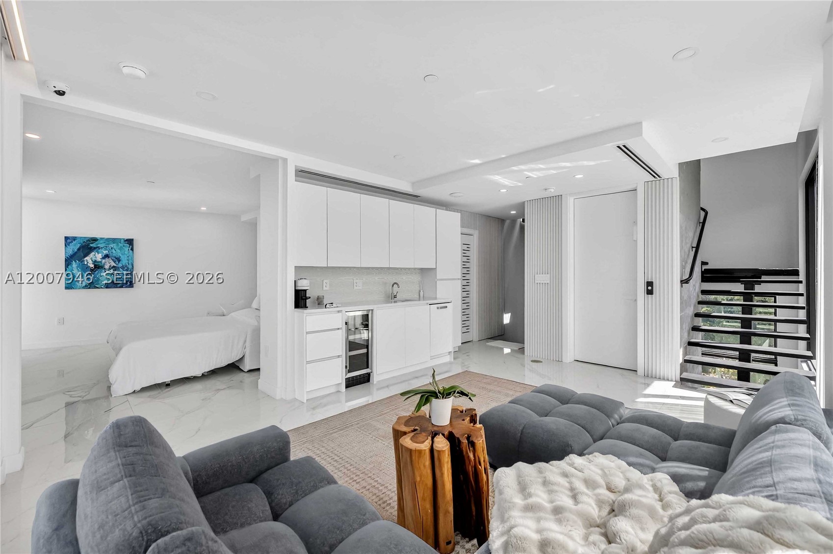 11 Century Ln, Miami Beach FL 33139