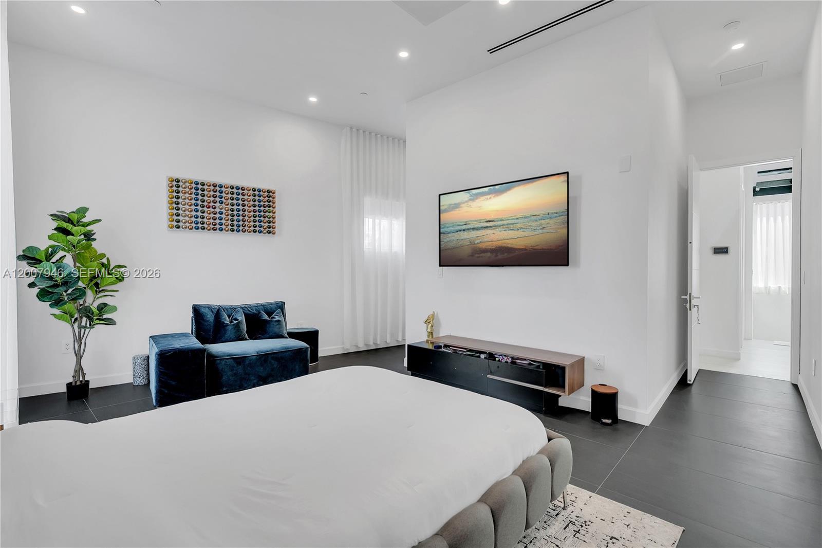 11 Century Ln, Miami Beach FL 33139