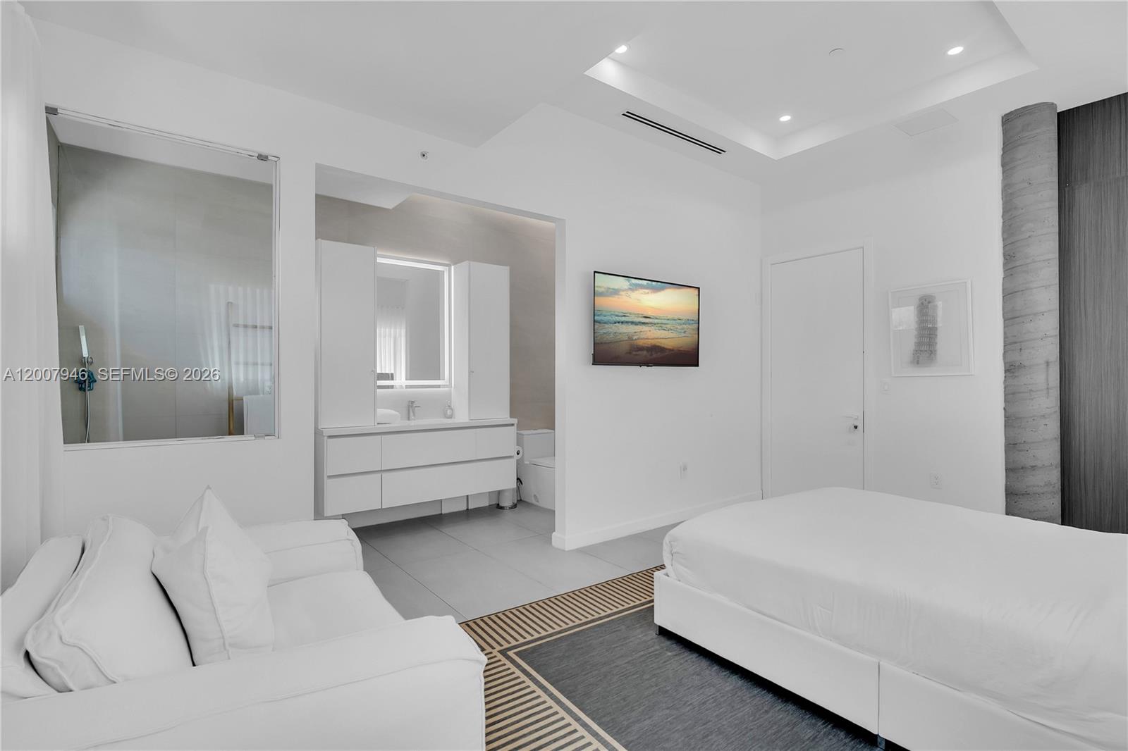 11 Century Ln, Miami Beach FL 33139