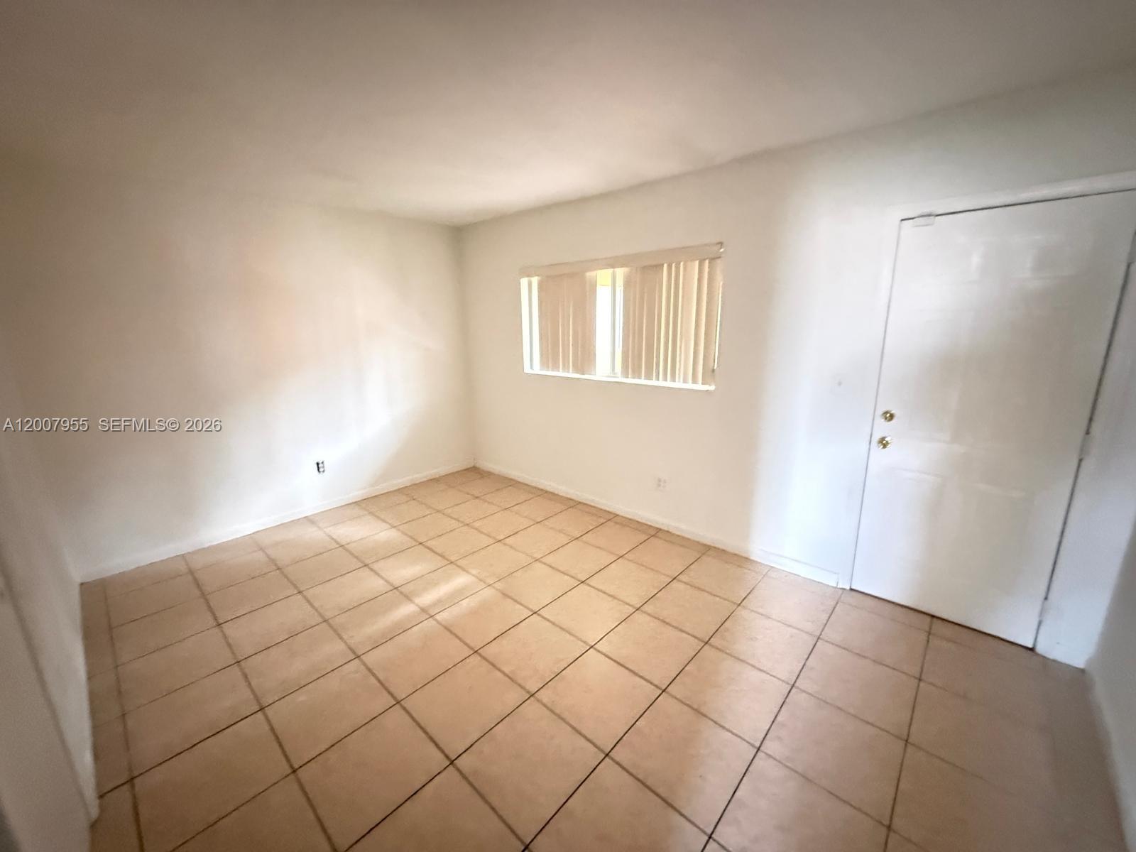 2330 NW 11th St #33, Miami FL 33125