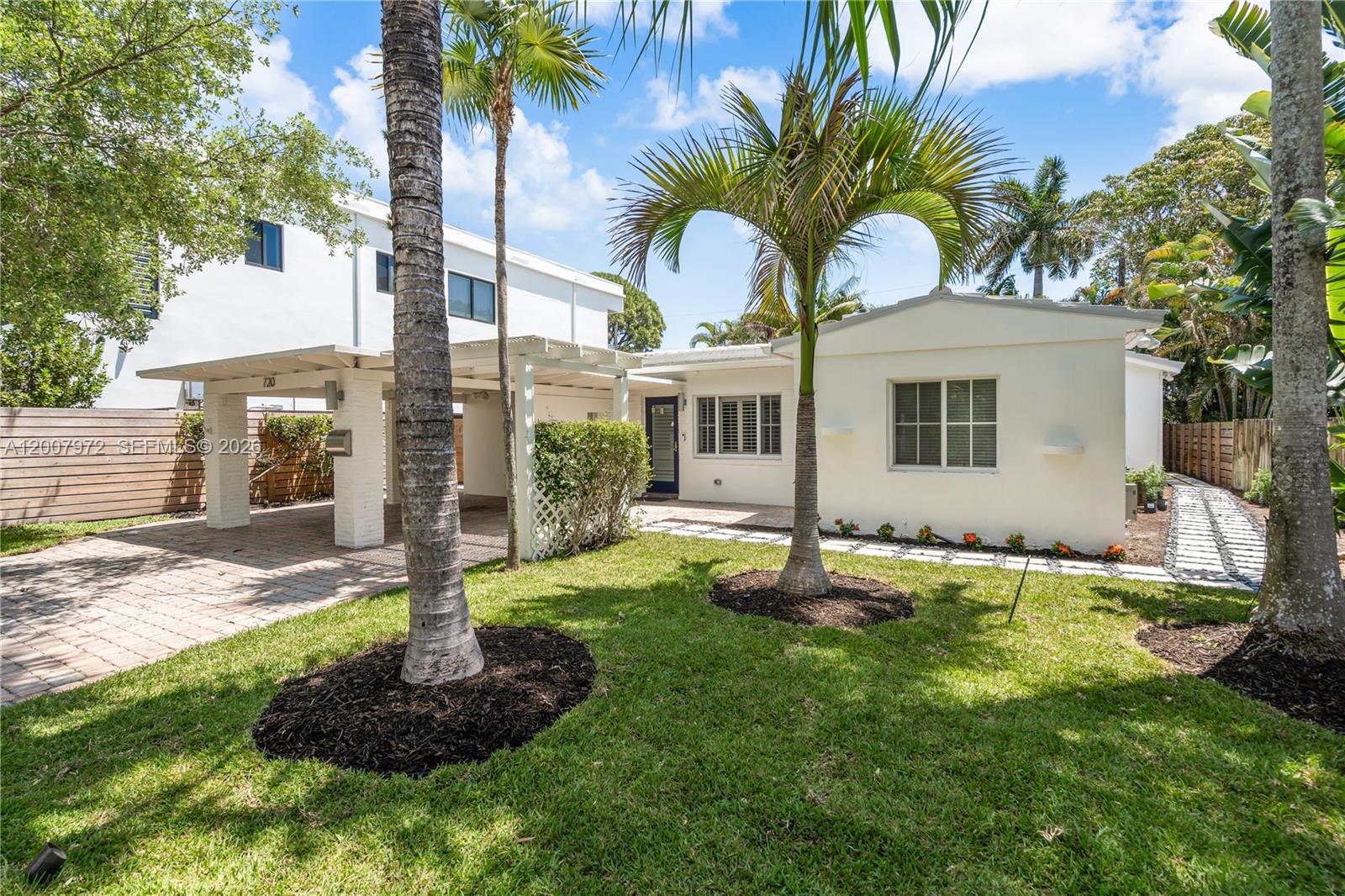 720 NE 17th Ter, Fort Lauderdale FL 33304
