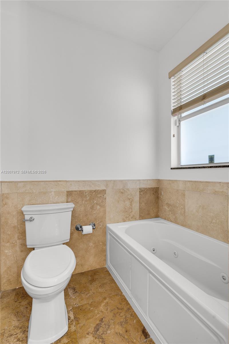 720 NE 17th Ter, Fort Lauderdale FL 33304