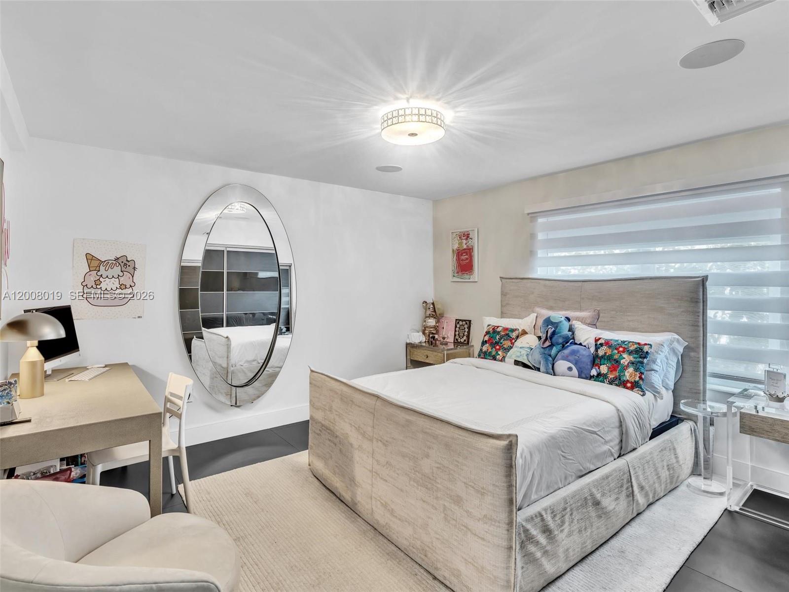 307 Holiday Dr, Hallandale Beach FL 33009