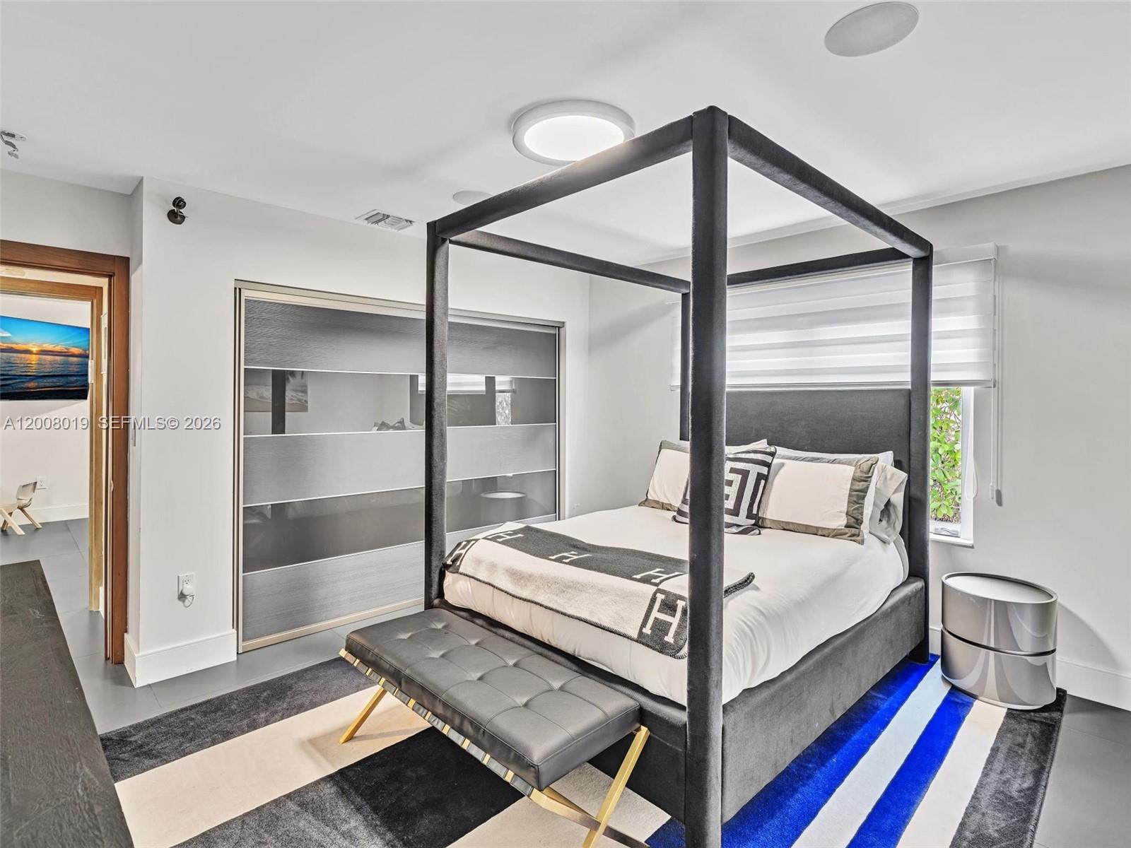 307 Holiday Dr, Hallandale Beach FL 33009