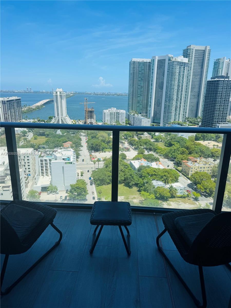 121 NE 34th St #2705, Miami FL 33137