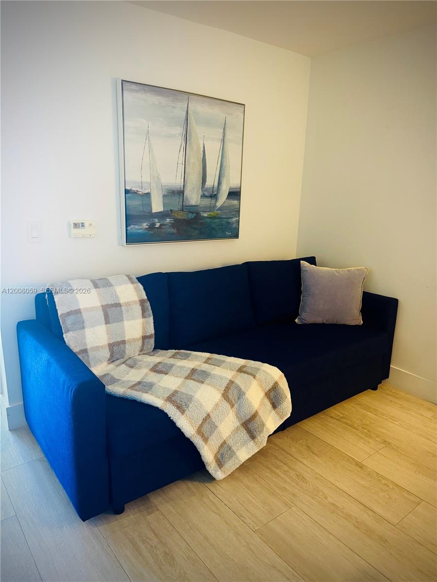 121 NE 34th St #2705, Miami FL 33137