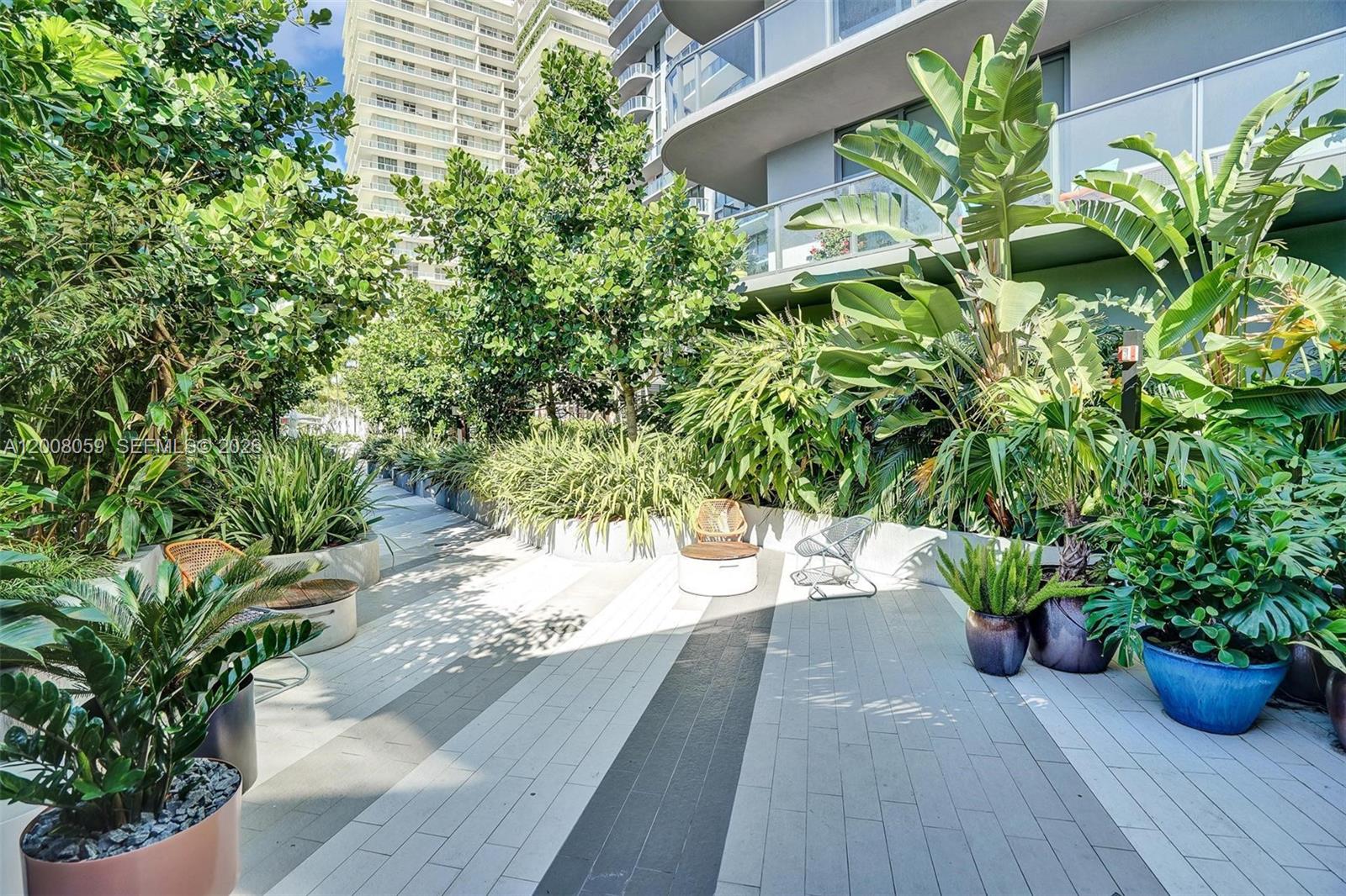 121 NE 34th St #2705, Miami FL 33137