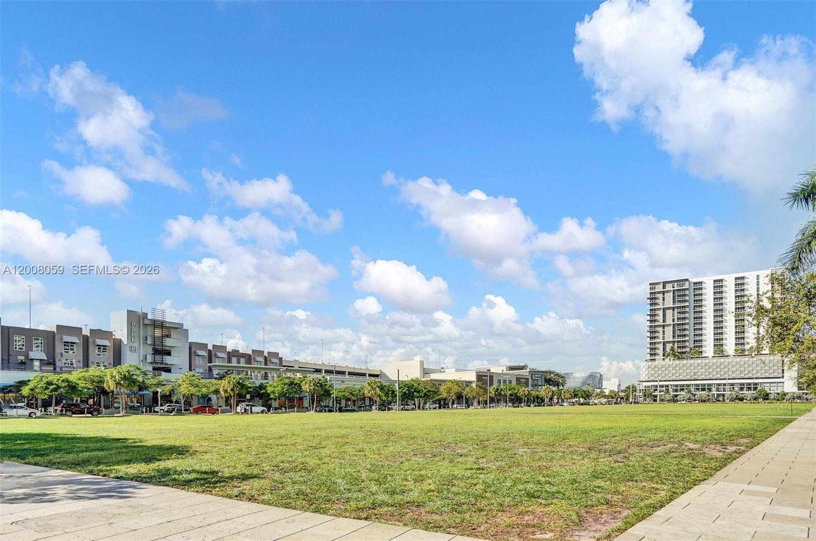 121 NE 34th St #2705, Miami FL 33137