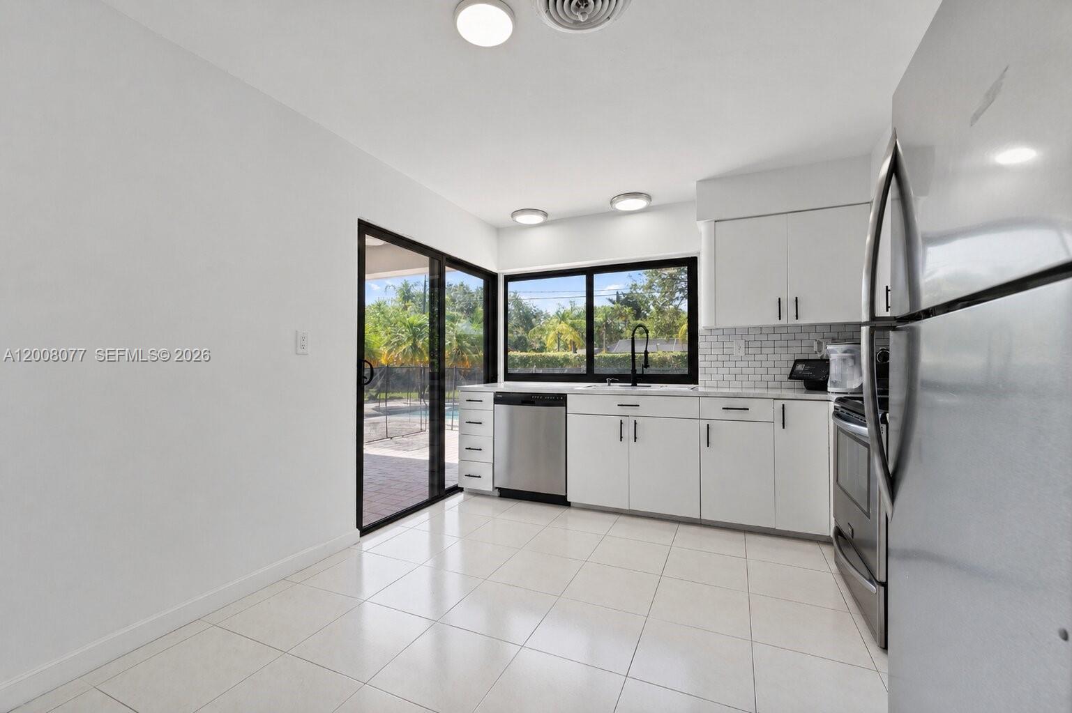 8620 SW 159th St, Palmetto Bay FL 33157