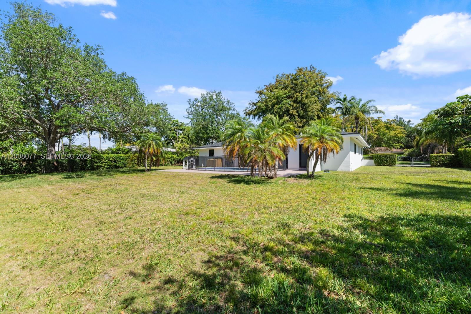 8620 SW 159th St, Palmetto Bay FL 33157