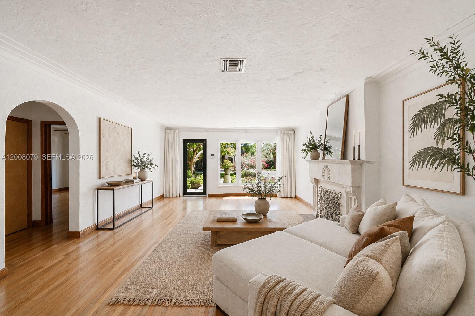 739 Lakeview Dr, Miami Beach FL 33140