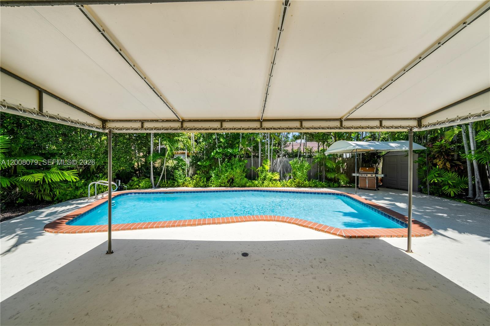 739 Lakeview Dr, Miami Beach FL 33140