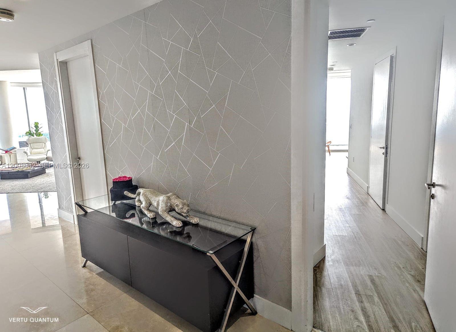 200 Biscayne Boulevard Way #5001, Miami FL 33131