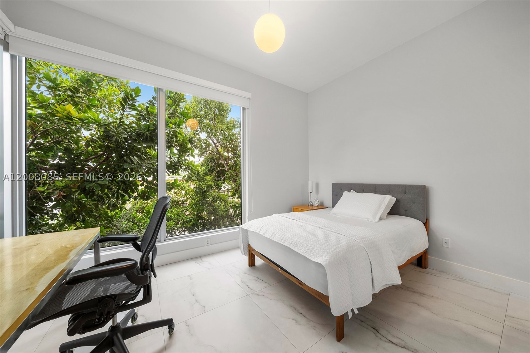 545 SW 11th St #208, Miami FL 33129