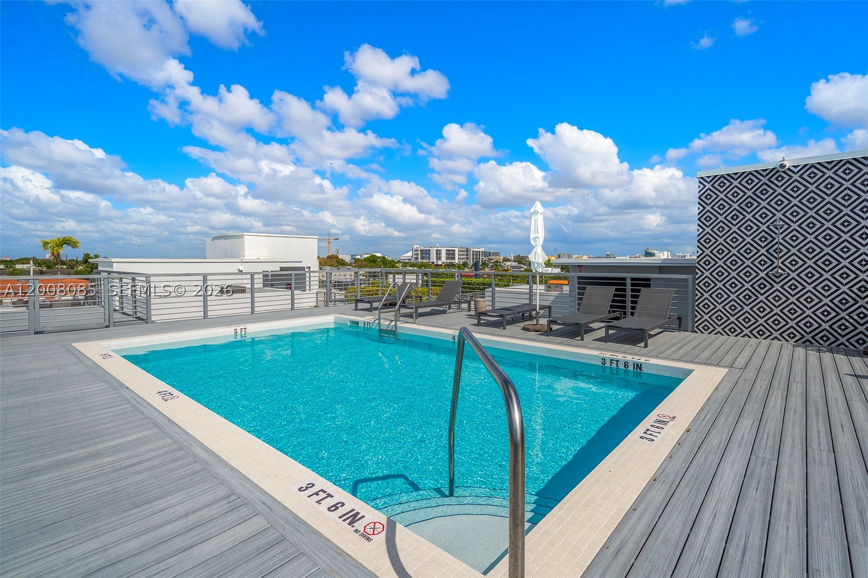 545 SW 11th St #208, Miami FL 33129
