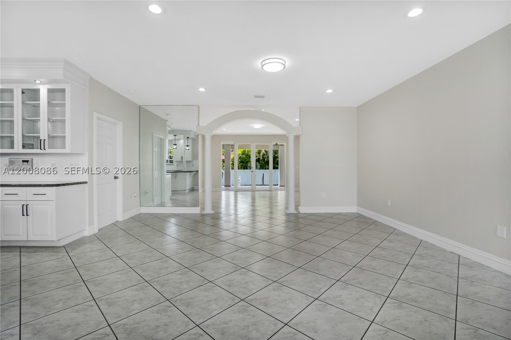 2850 NW 5th St, Miami FL 33125