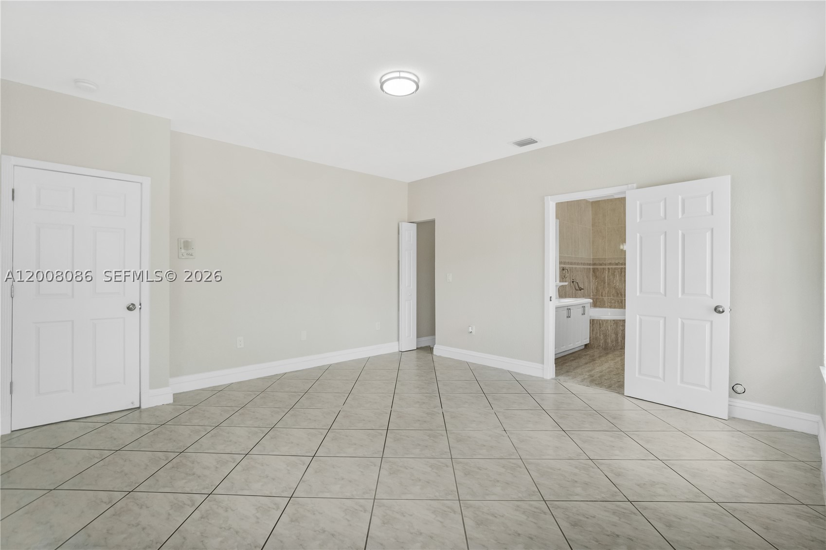 2850 NW 5th St, Miami FL 33125