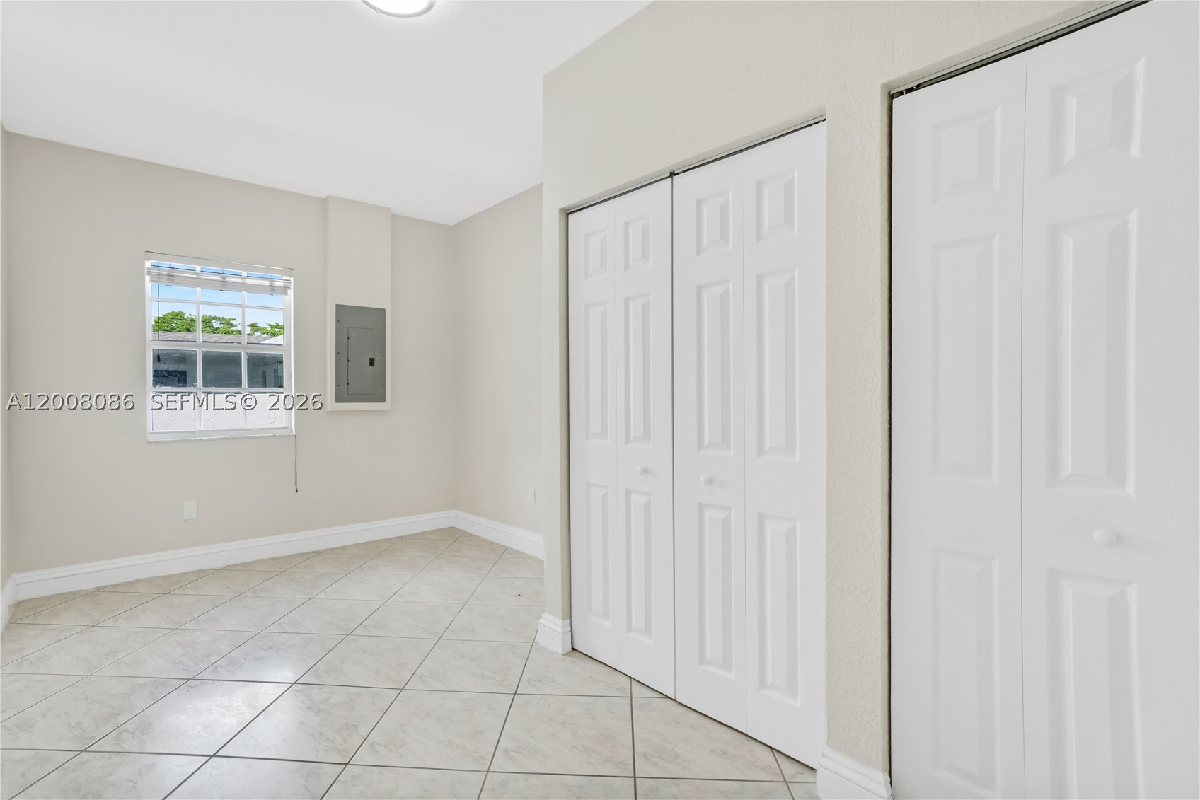 2850 NW 5th St, Miami FL 33125