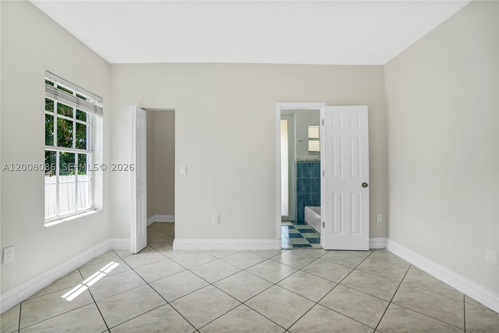 2850 NW 5th St, Miami FL 33125