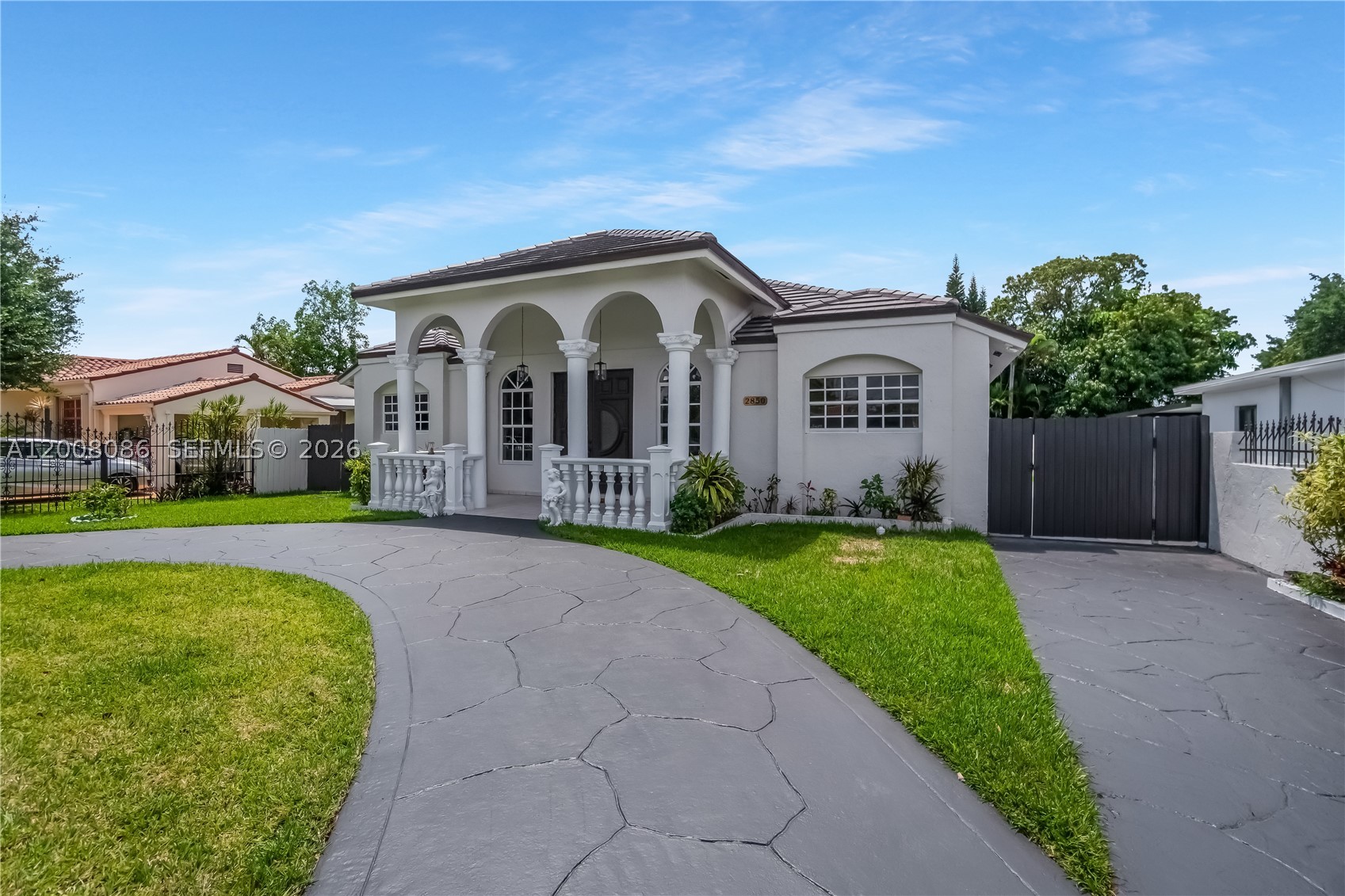 2850 NW 5th St, Miami FL 33125