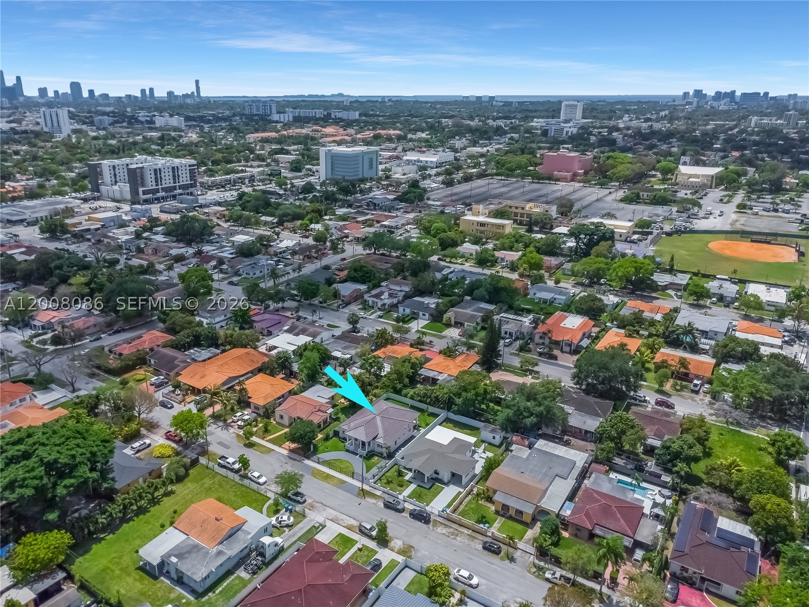 2850 NW 5th St, Miami FL 33125