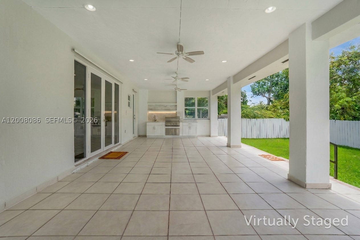 2850 NW 5th St, Miami FL 33125