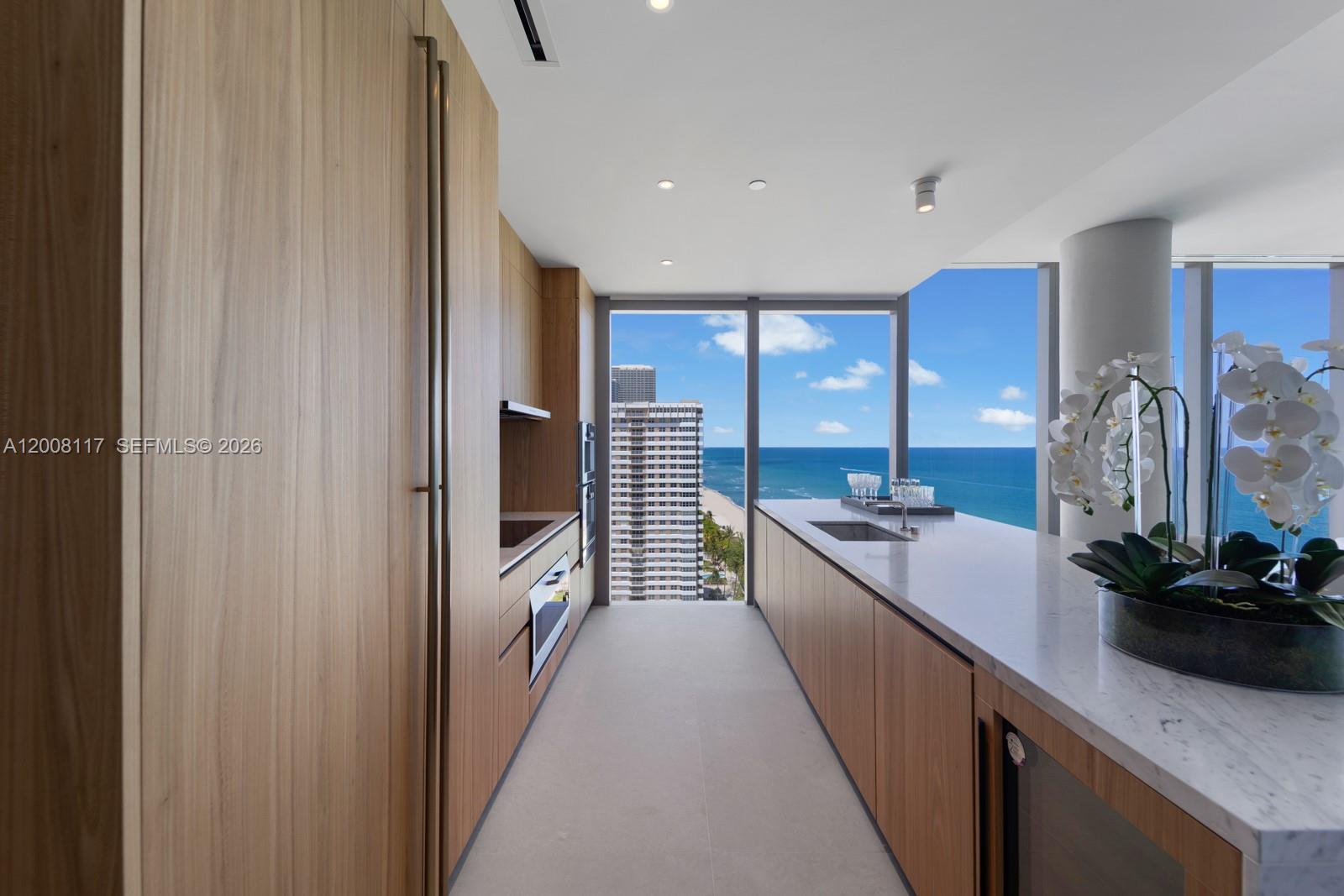 2000 S Ocean Dr #17A, Hallandale Beach FL 33009