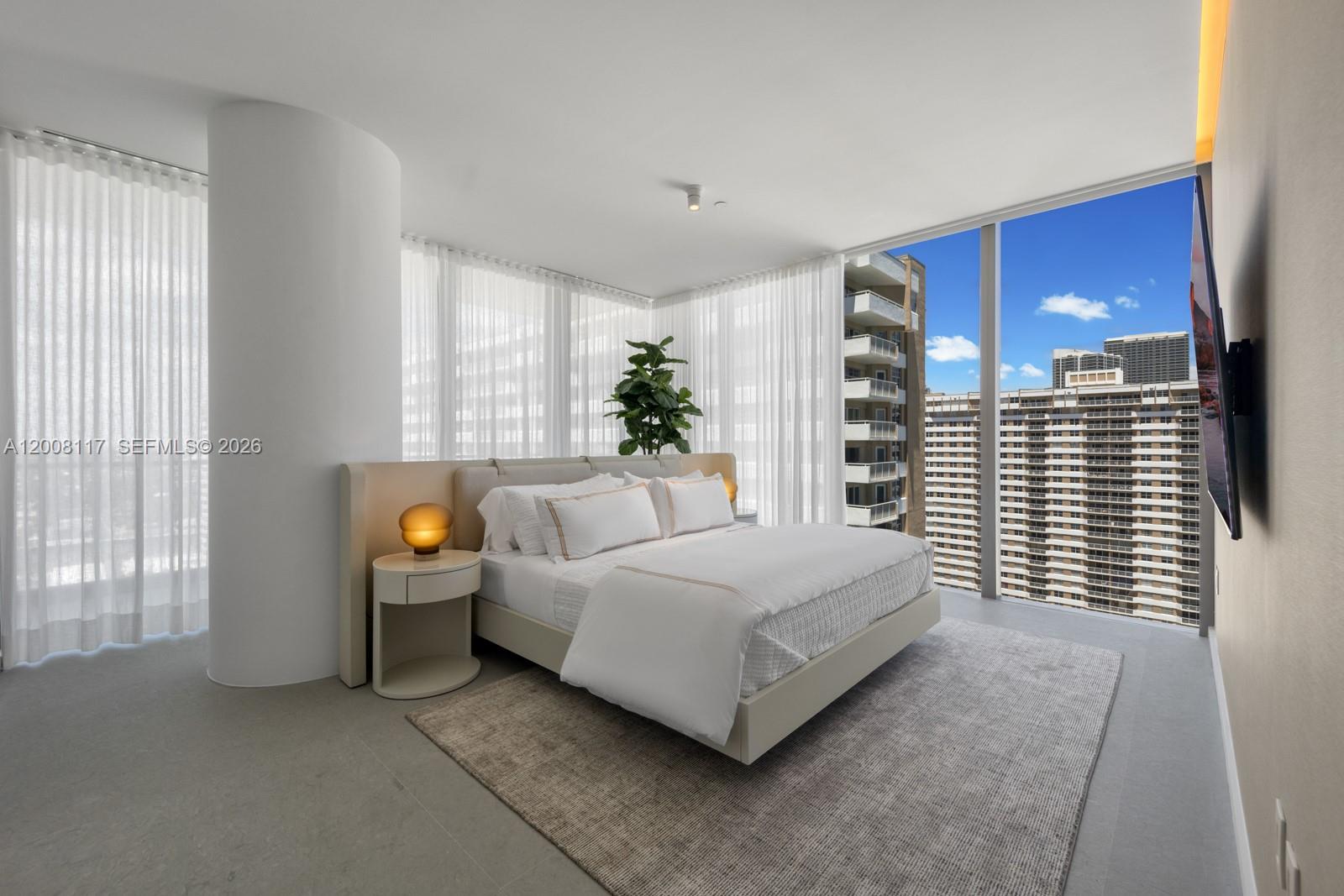 2000 S Ocean Dr #17A, Hallandale Beach FL 33009