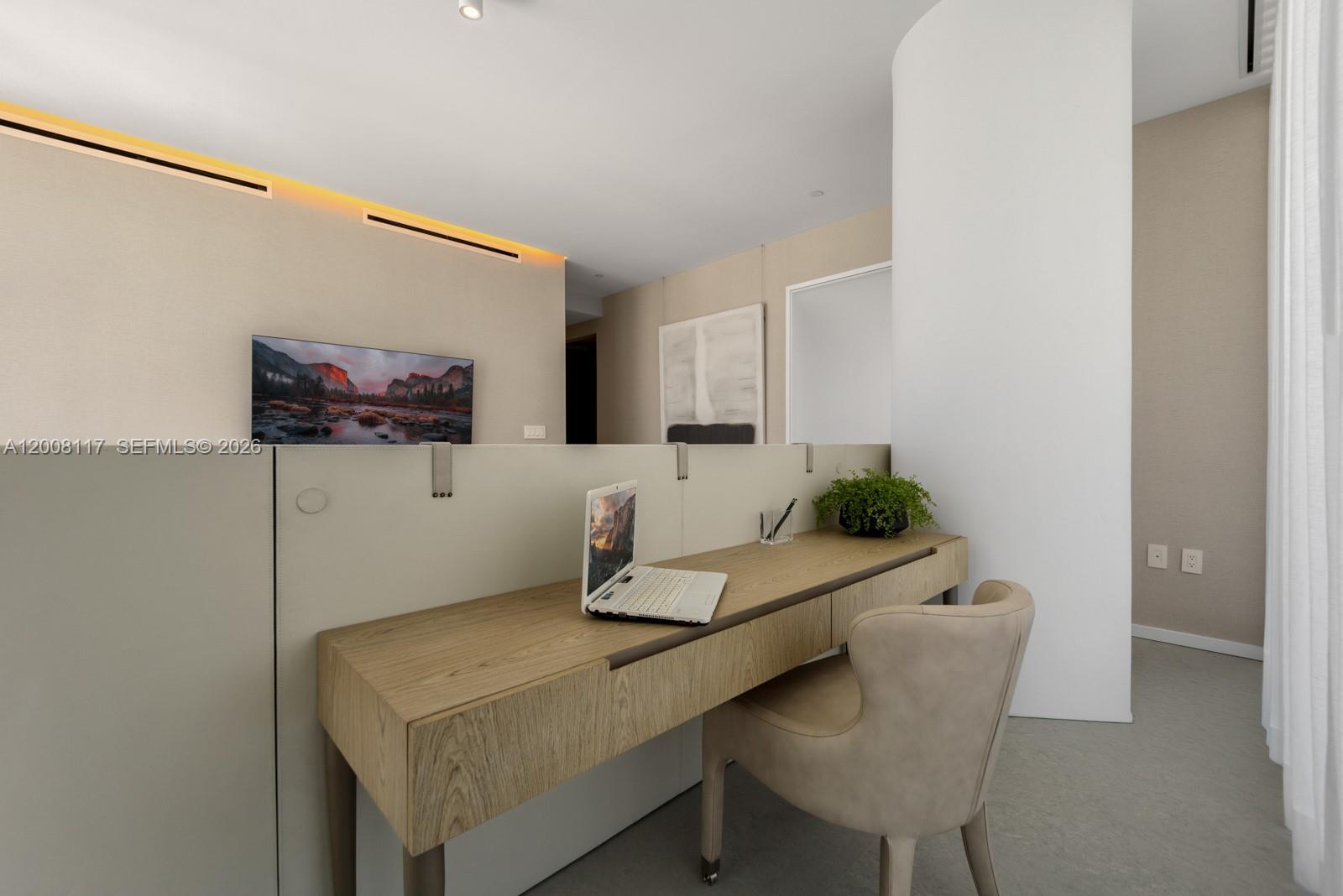 2000 S Ocean Dr #17A, Hallandale Beach FL 33009