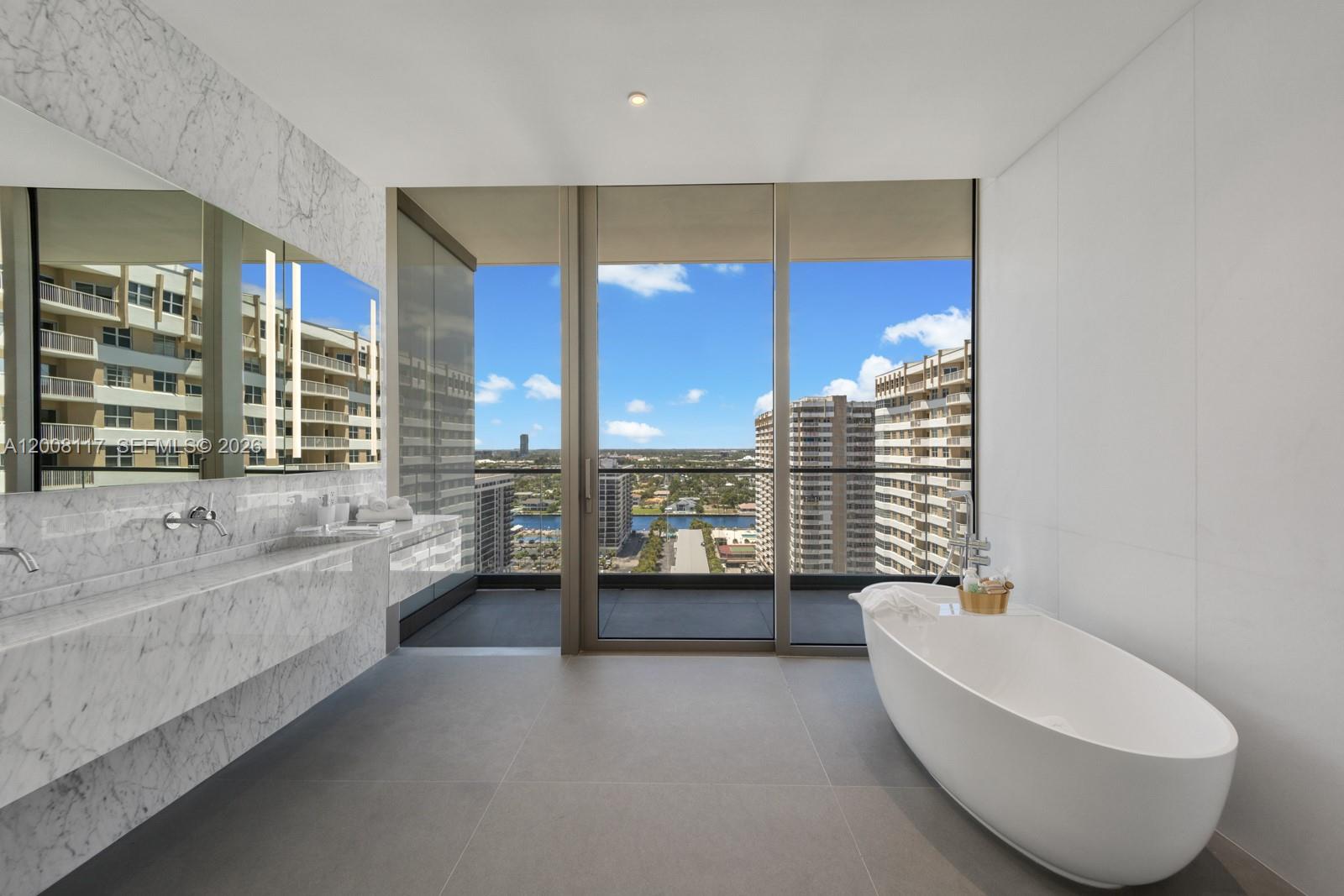 2000 S Ocean Dr #17A, Hallandale Beach FL 33009