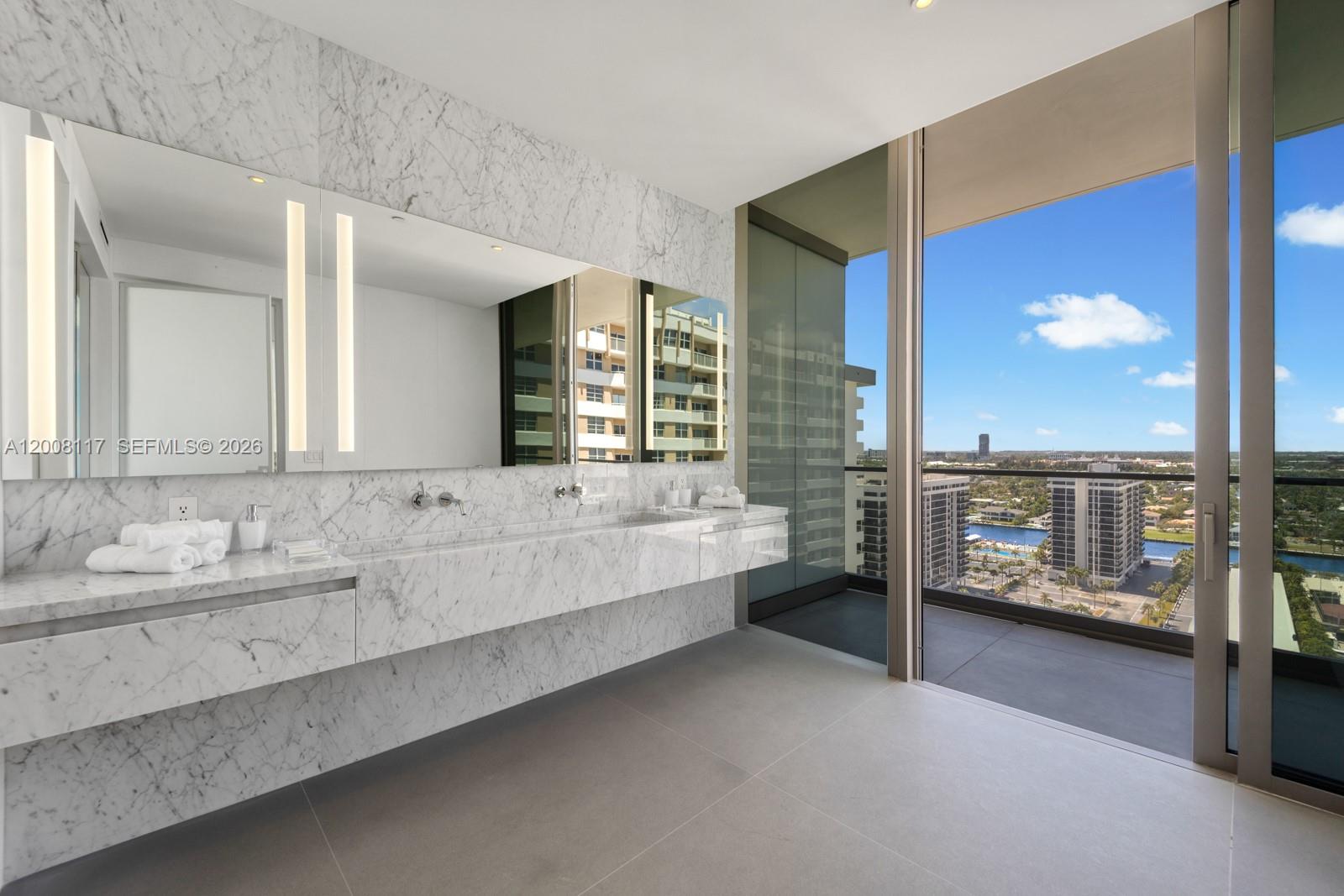 2000 S Ocean Dr #17A, Hallandale Beach FL 33009