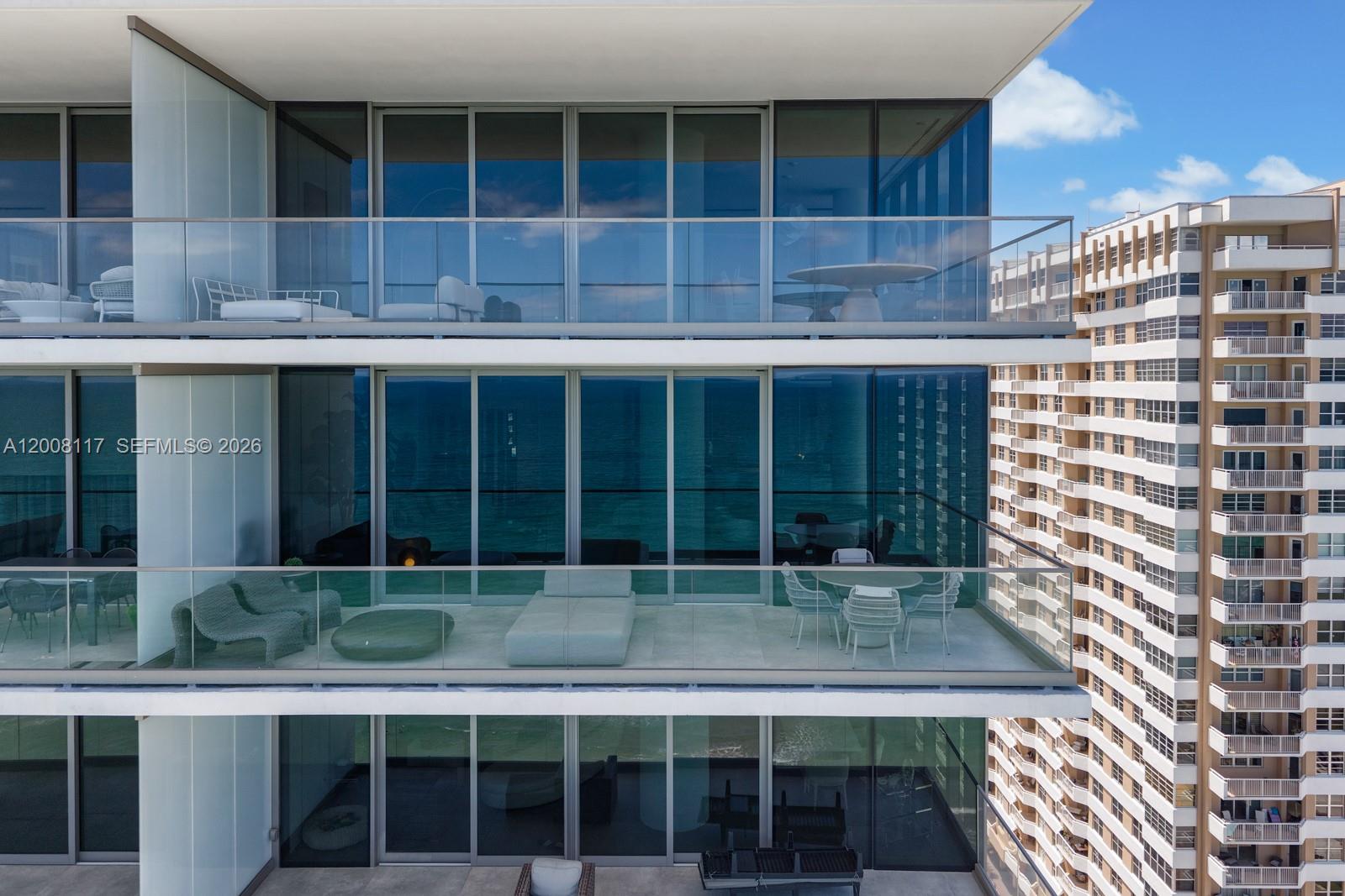 2000 S Ocean Dr #17A, Hallandale Beach FL 33009