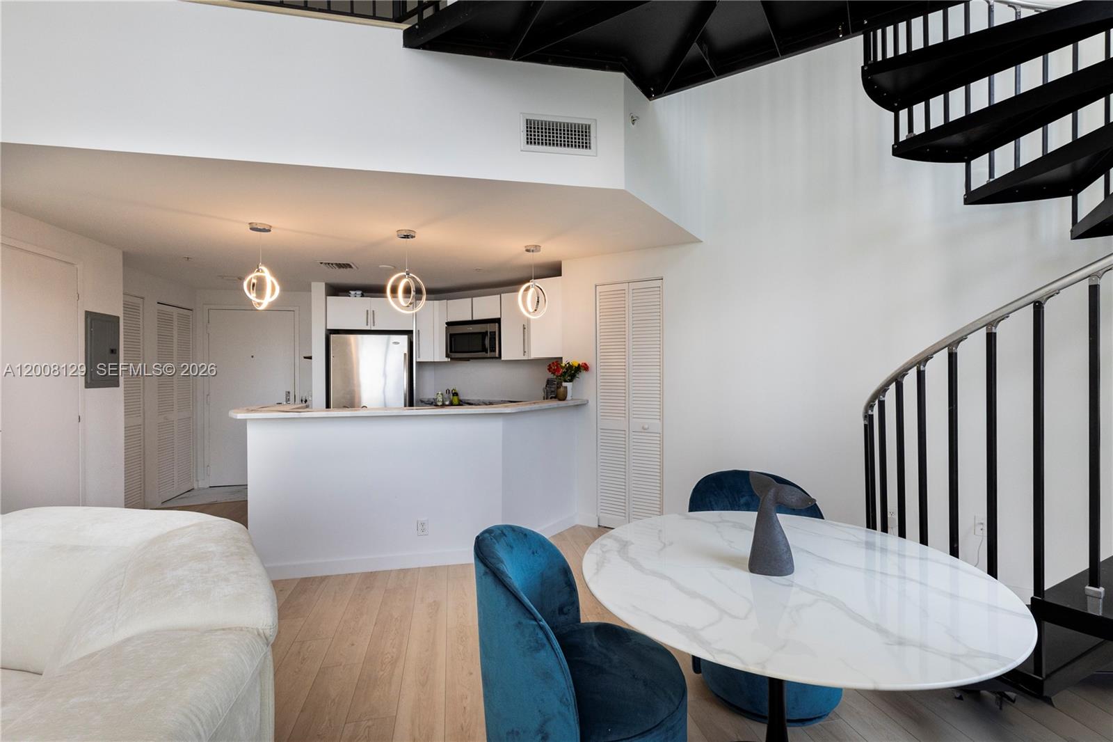 300 S Biscayne Blvd #L-1014, Miami FL 33131