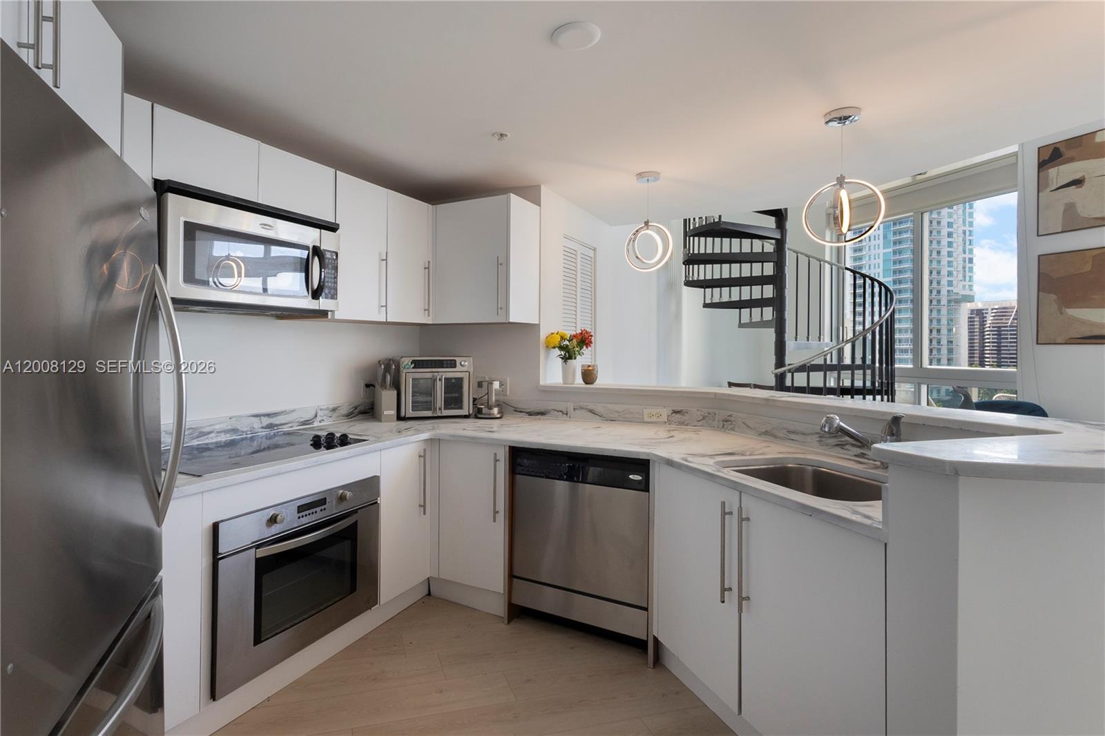 300 S Biscayne Blvd #L-1014, Miami FL 33131