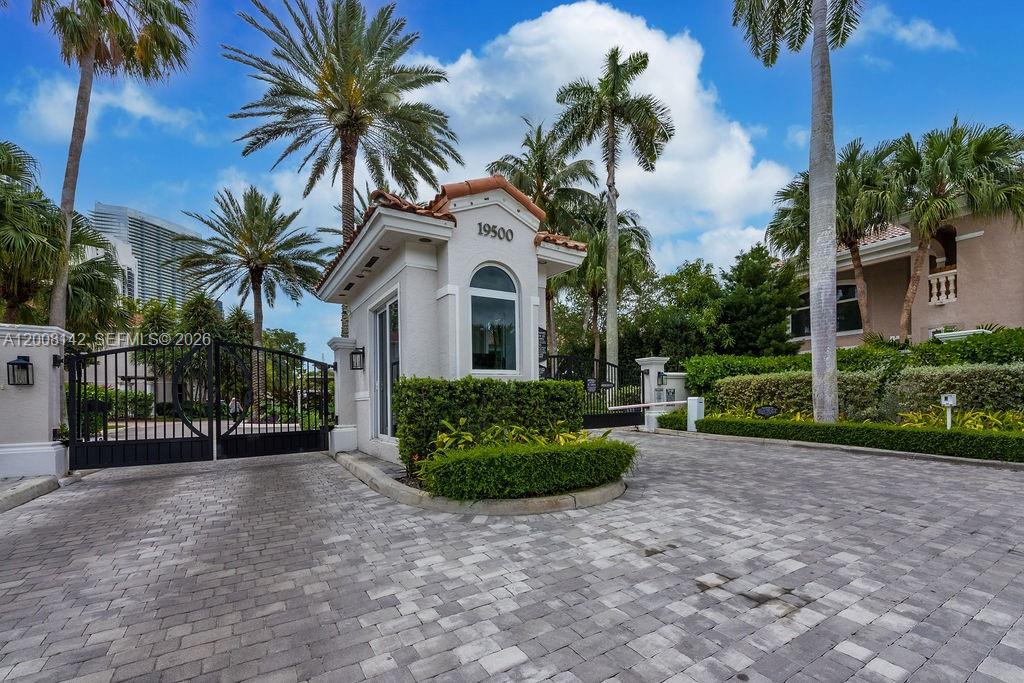 3949 194th Ln, Sunny Isles Beach FL 33160