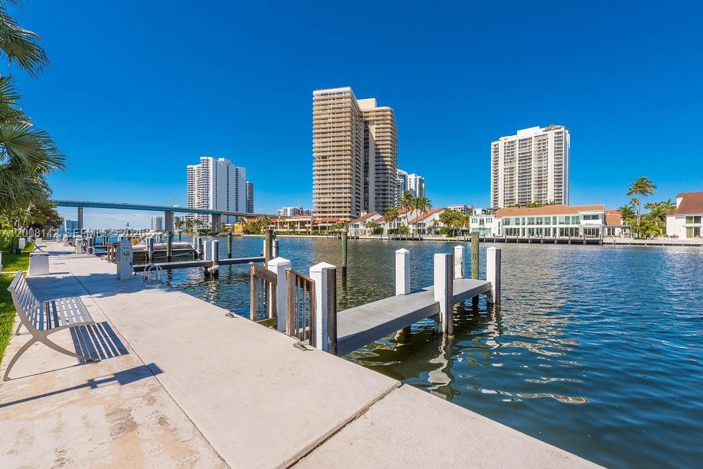 3949 194th Ln, Sunny Isles Beach FL 33160