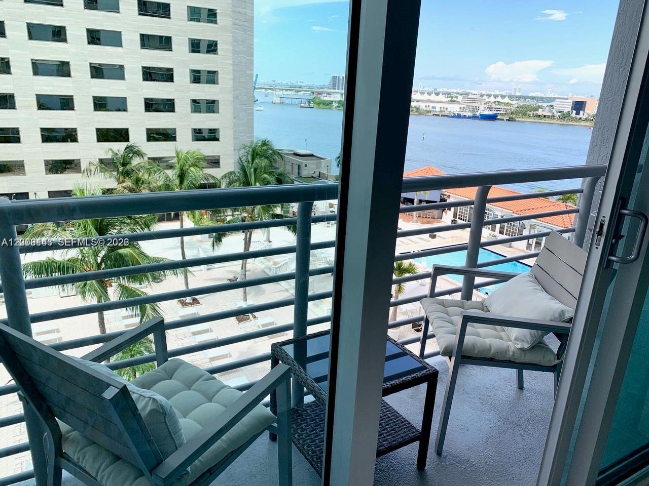 335 S Biscayne Blvd #1106, Miami FL 33131