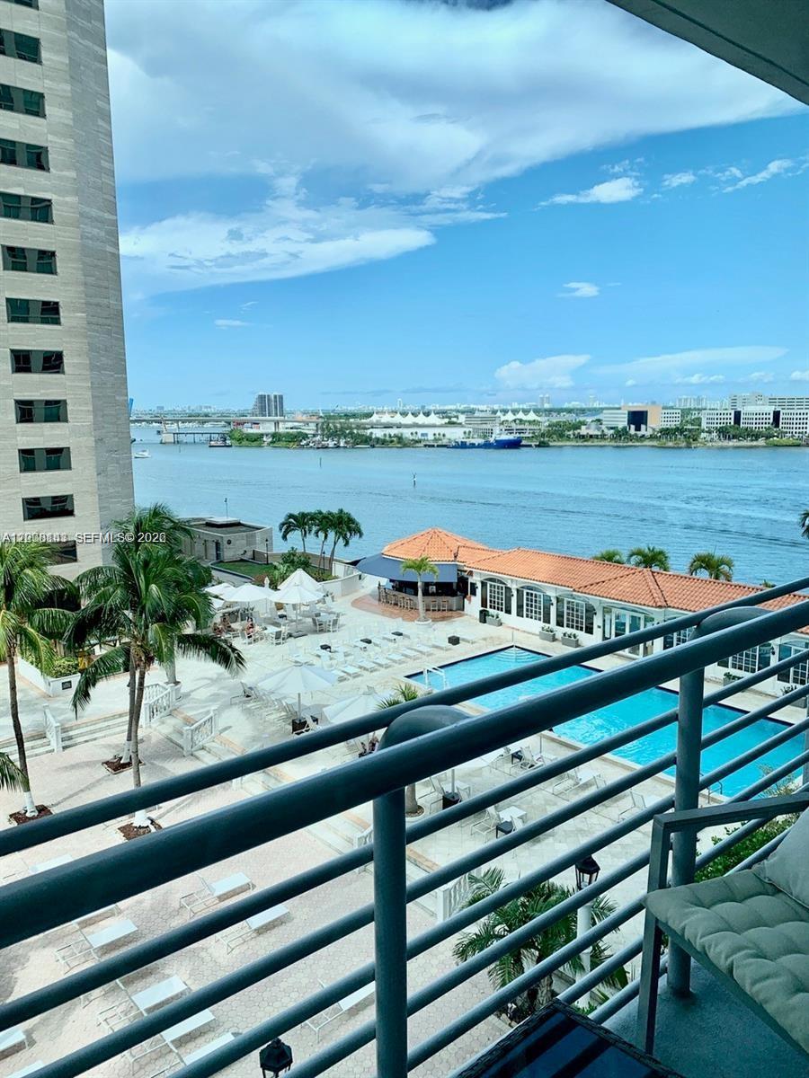 335 S Biscayne Blvd #1106, Miami FL 33131