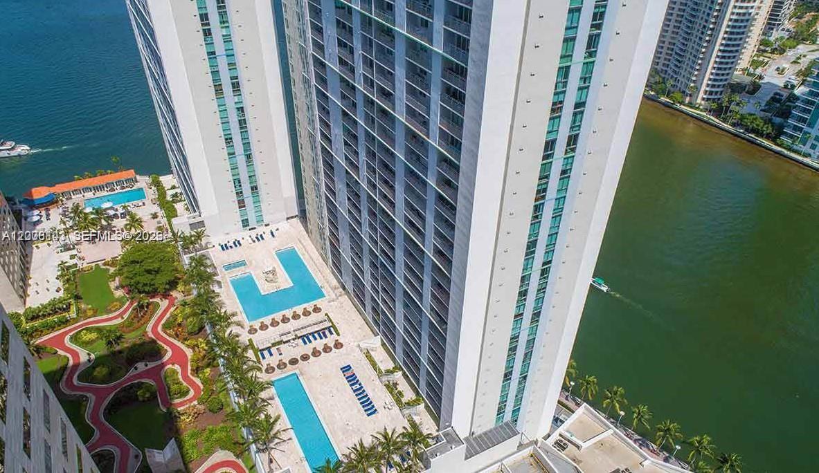 335 S Biscayne Blvd #1106, Miami FL 33131