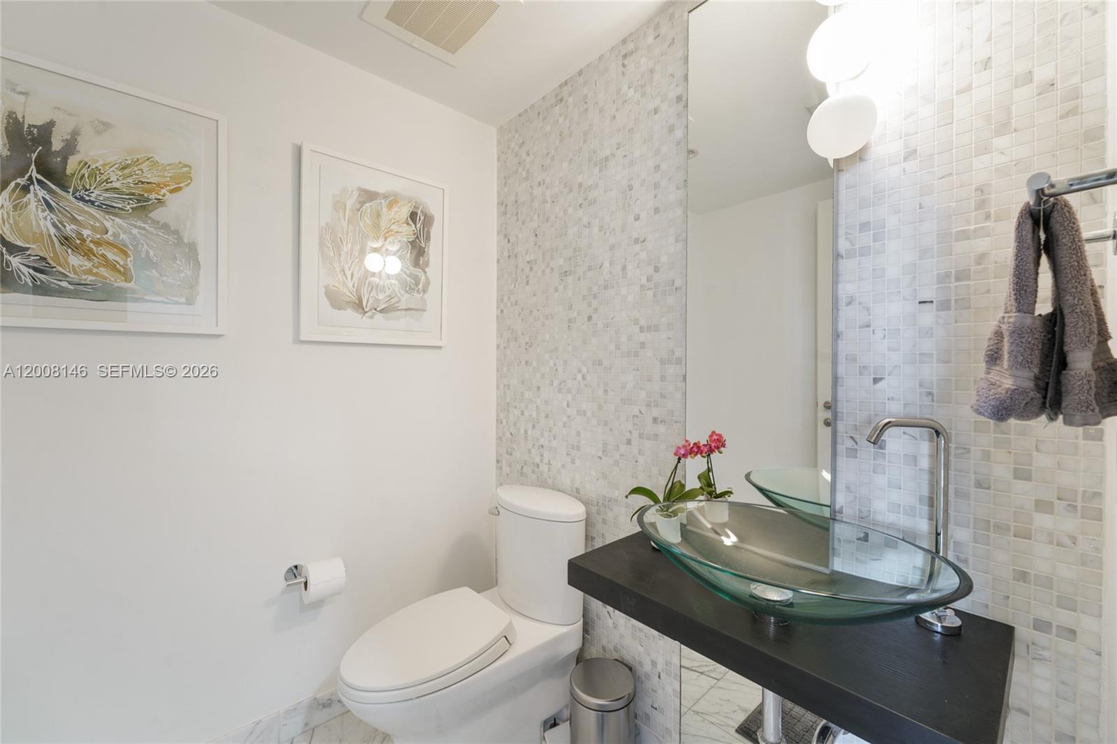 200 Biscayne Boulevard Way #3613, Miami FL 33131
