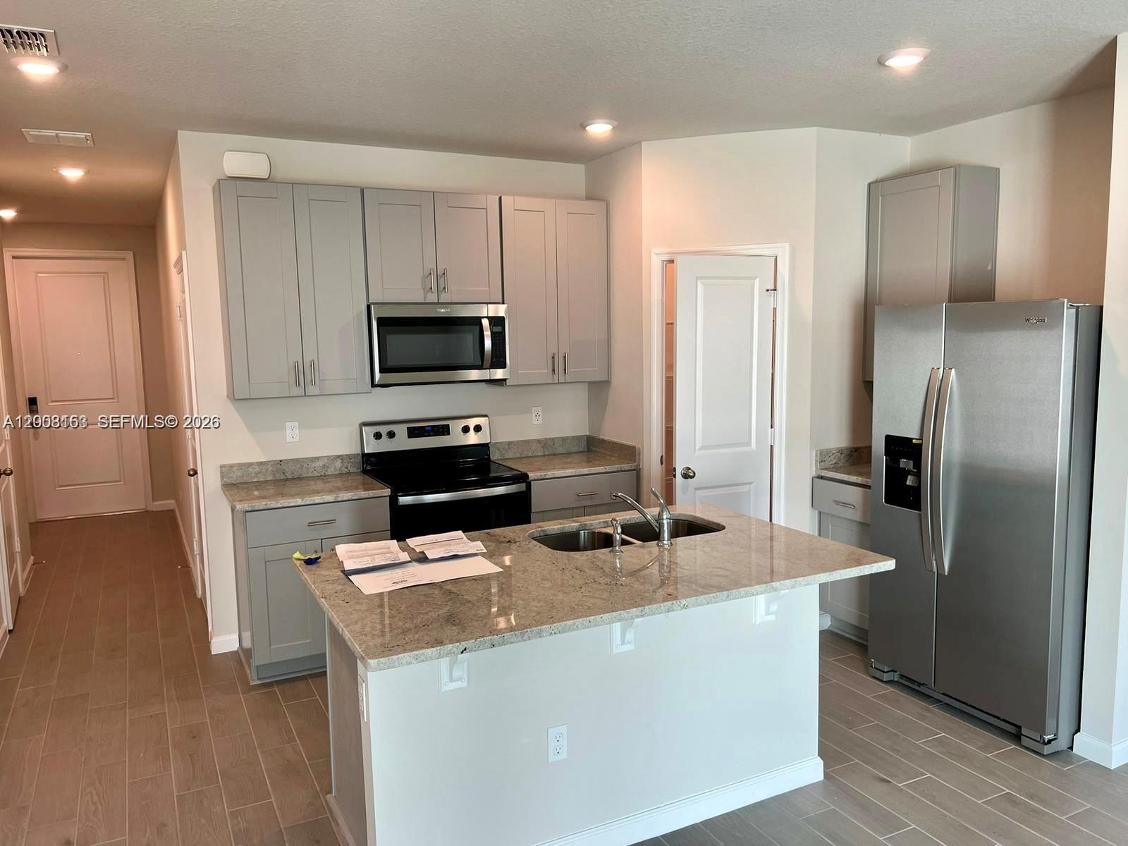 5629 Mentmore Dr, Mangonia Park FL 33407