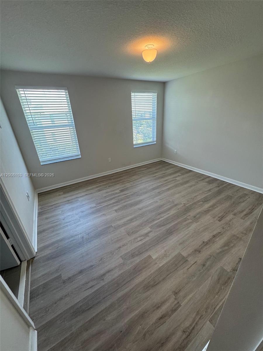5629 Mentmore Dr, Mangonia Park FL 33407