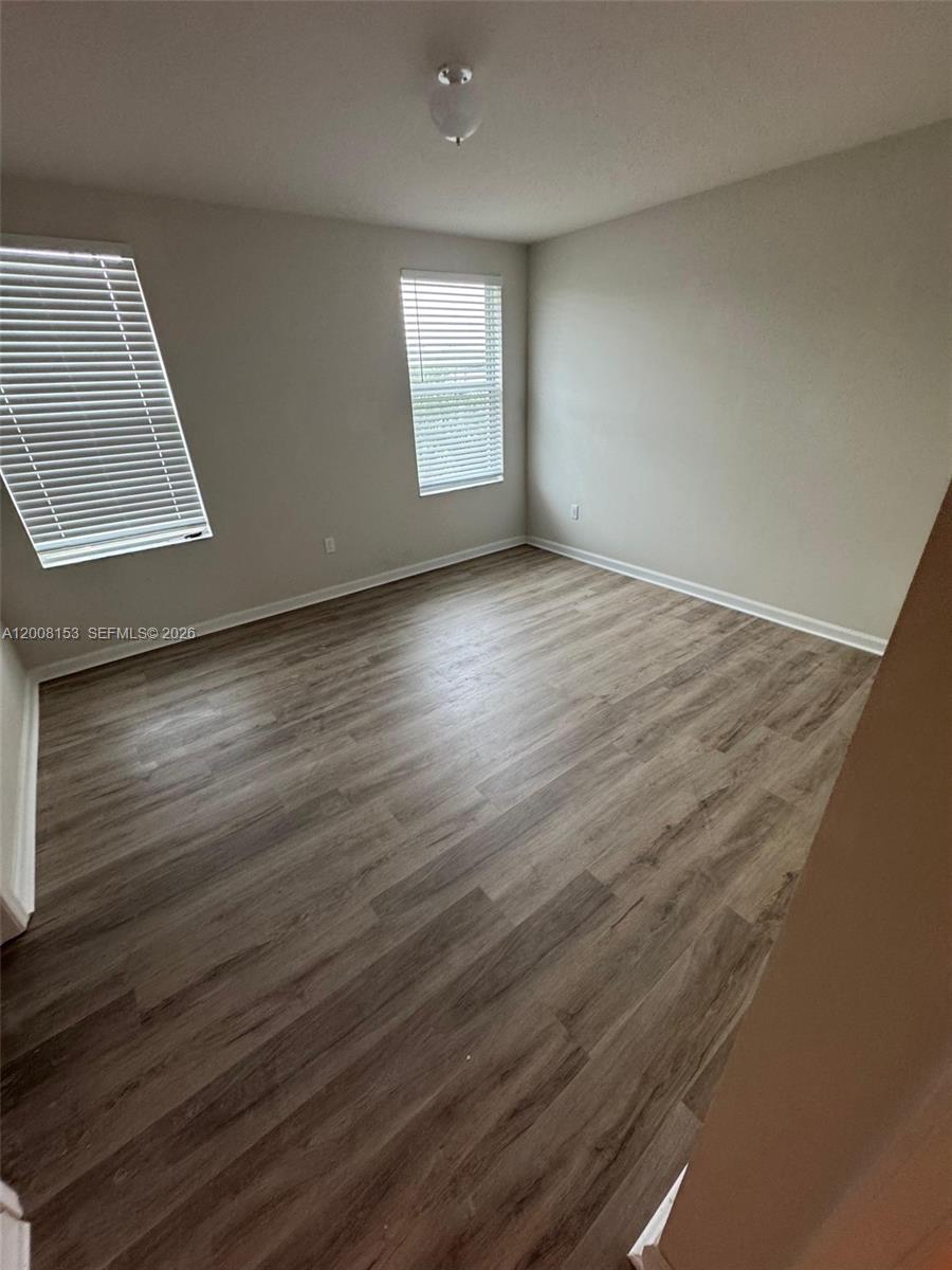 5629 Mentmore Dr, Mangonia Park FL 33407