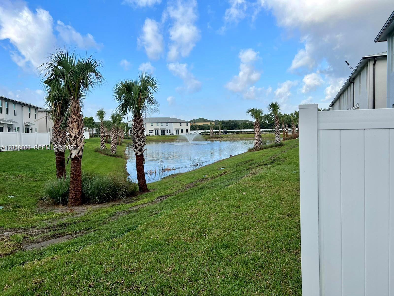 5629 Mentmore Dr, Mangonia Park FL 33407