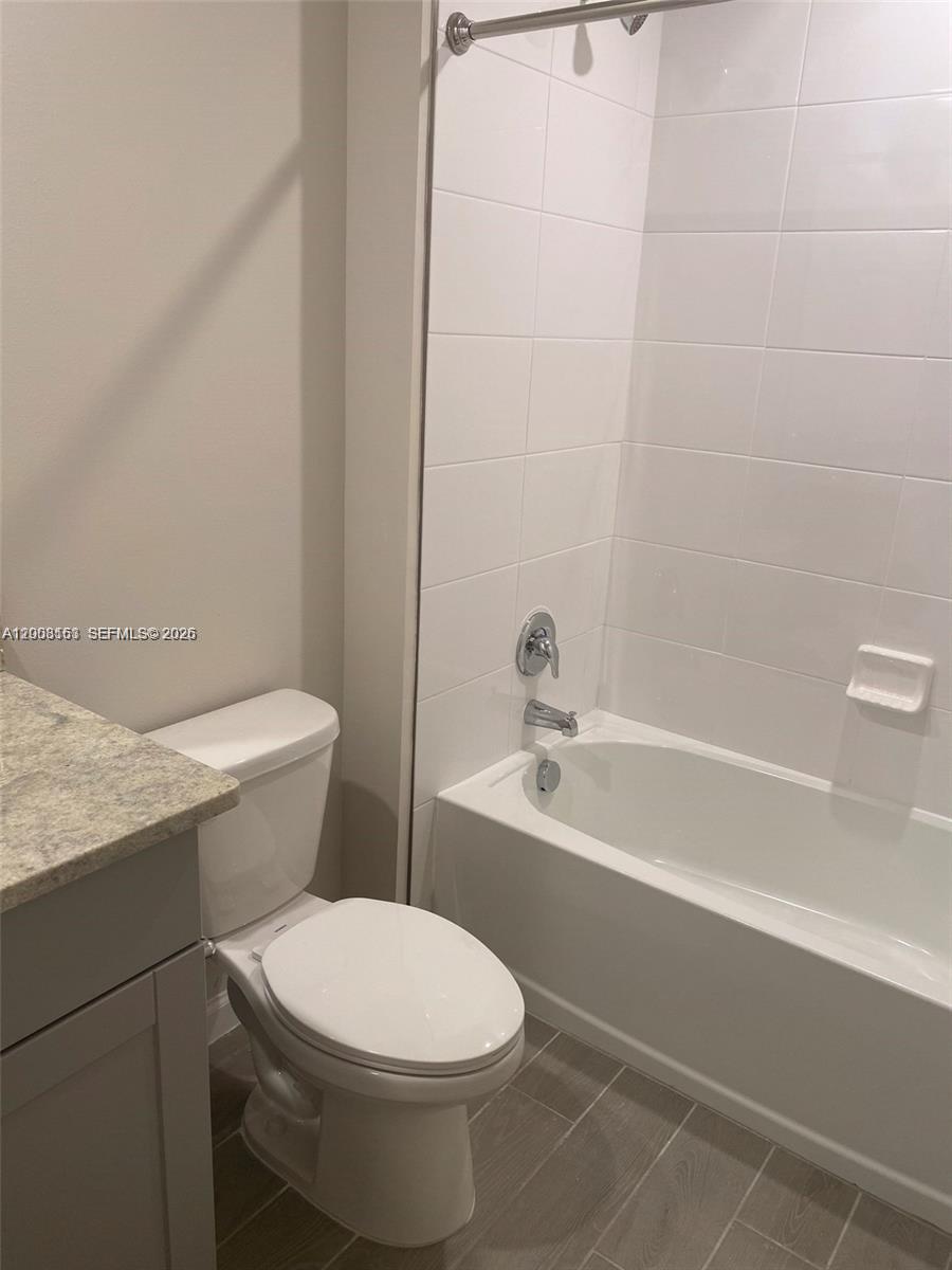 5629 Mentmore Dr, Mangonia Park FL 33407