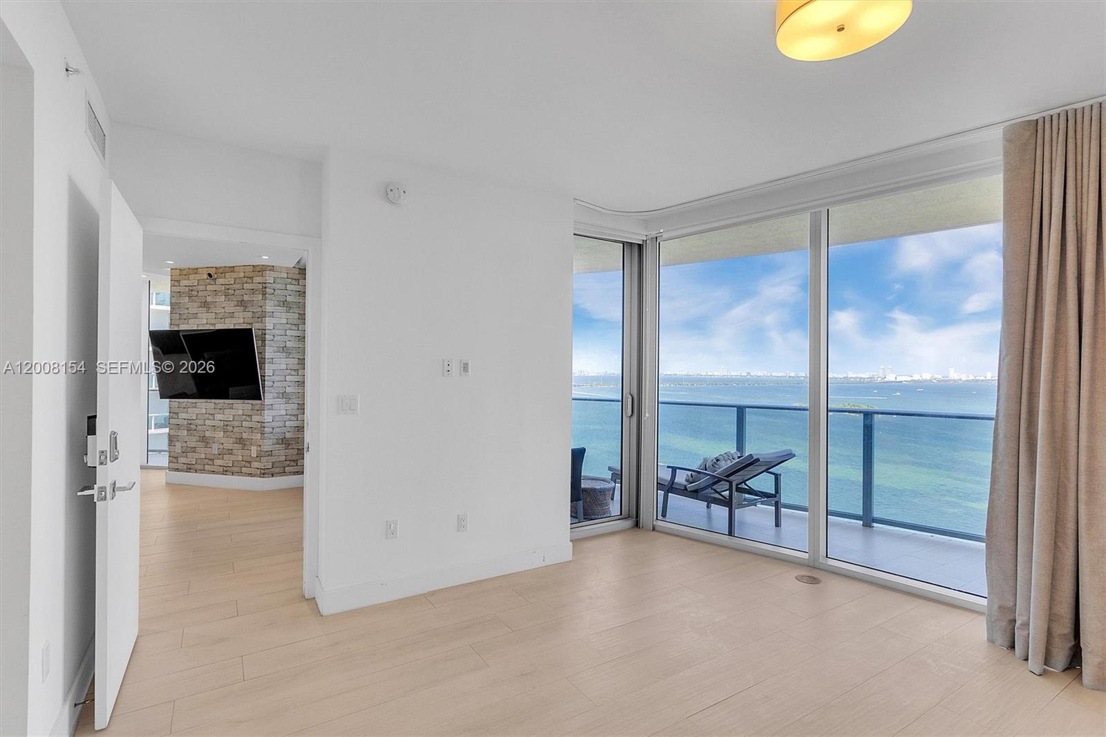 488 NE 18th St #2315, Miami FL 33132