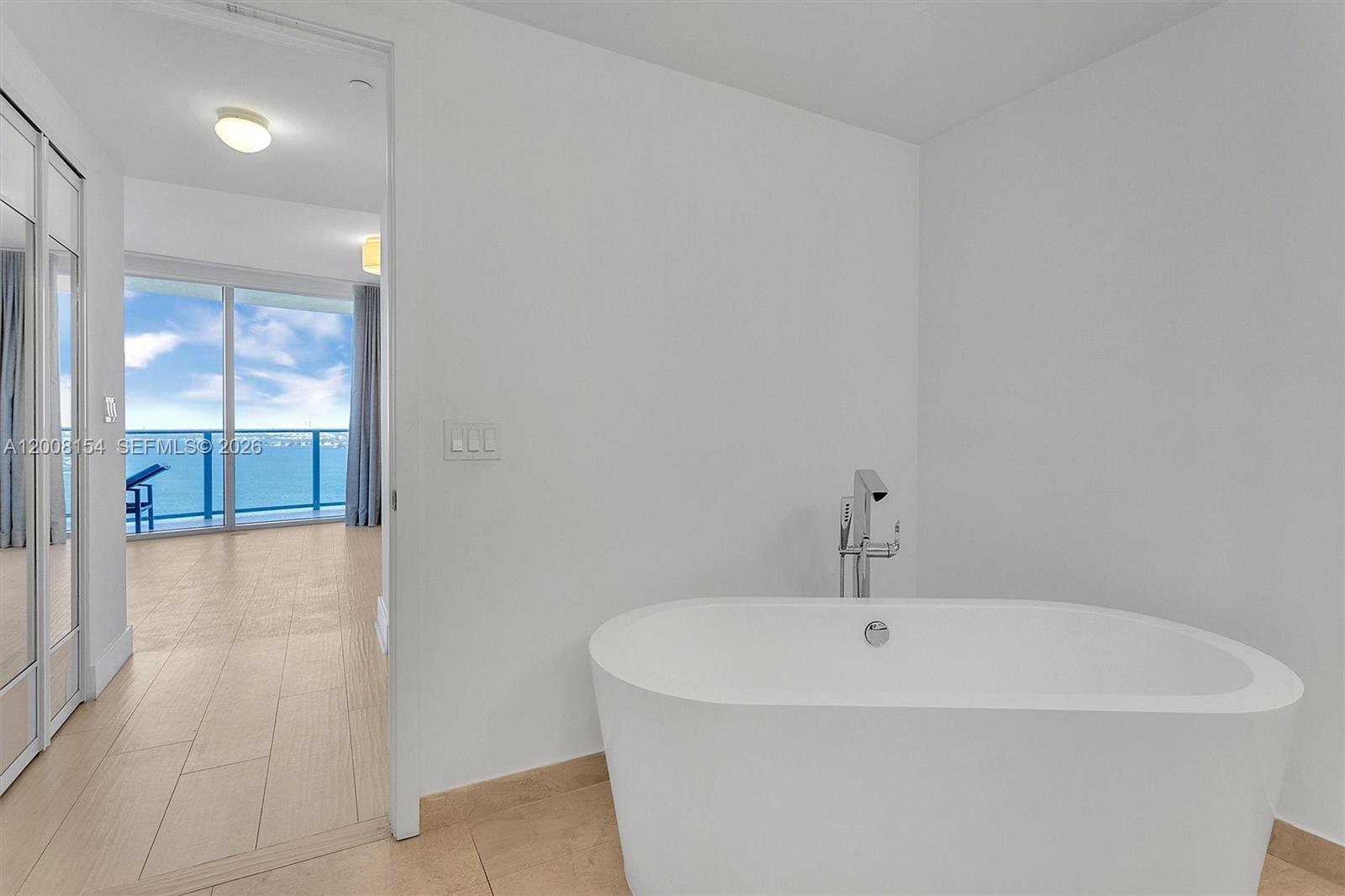 488 NE 18th St #2315, Miami FL 33132