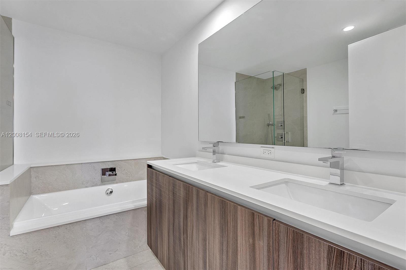 488 NE 18th St #2315, Miami FL 33132